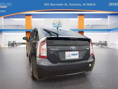 Used 2013 Toyota Prius One image 3