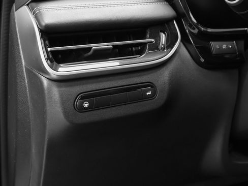 Used 2022 INFINITI QX60 Luxe w/ Cargo Package FWD image 36