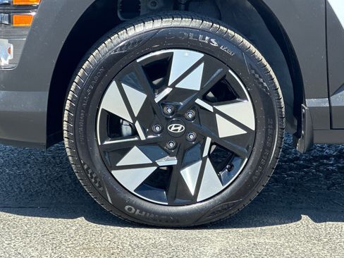 Certified 2025 Hyundai Kona SEL AWD/4WD image 25
