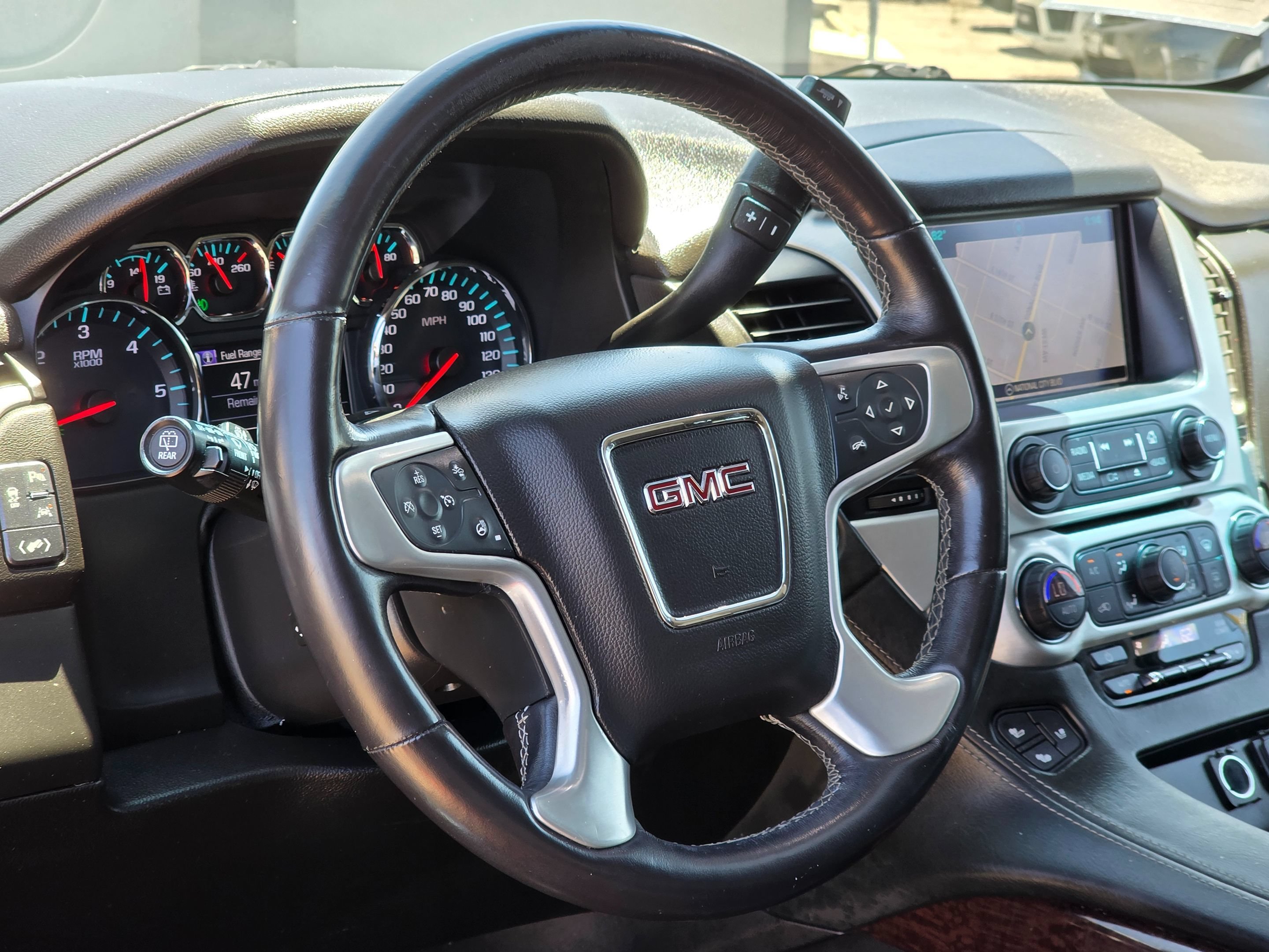 Used 2018 GMC Yukon SLT w/ Open Road Package RWD image 18