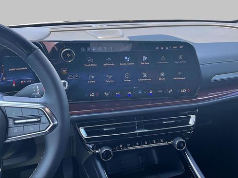 New 2026 Chevrolet Traverse Z71 w/ Enhanced Driving Package AWD/4WD image 6