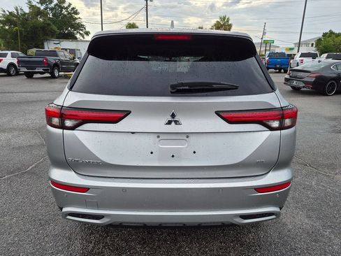Used 2024 Mitsubishi Outlander SE FWD image 7
