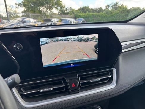 Used 2025 Chevrolet TrailBlazer LT image 17