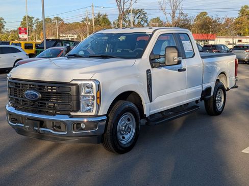 Used 2024 Ford F250 XL w/ XL Chrome Package image 7