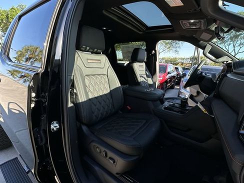 New 2026 GMC Sierra 1500 AT4 w/ AT4 Premium Package AWD/4WD image 33