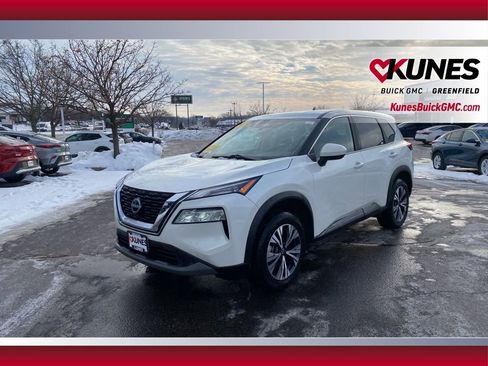 Used 2023 Nissan Rogue SV image 10