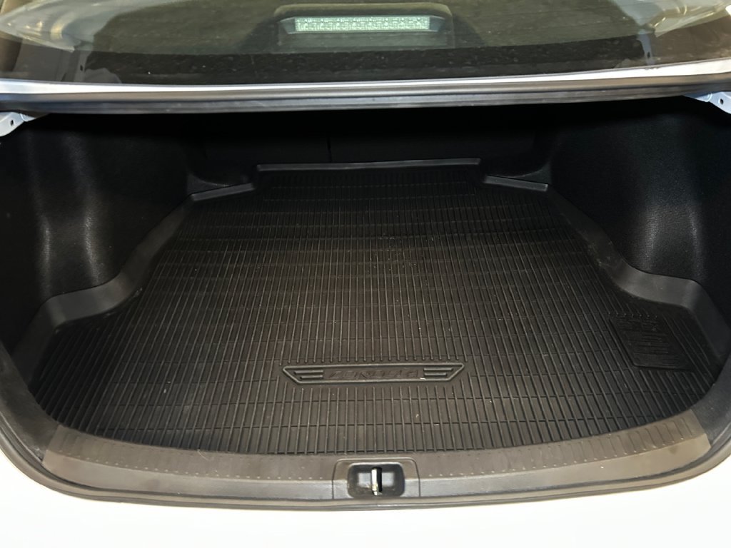 Used 2024 Toyota Corolla LE FWD image 19