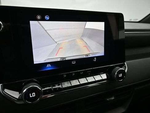 Used 2025 Chevrolet Colorado Trail Boss AWD/4WD image 20