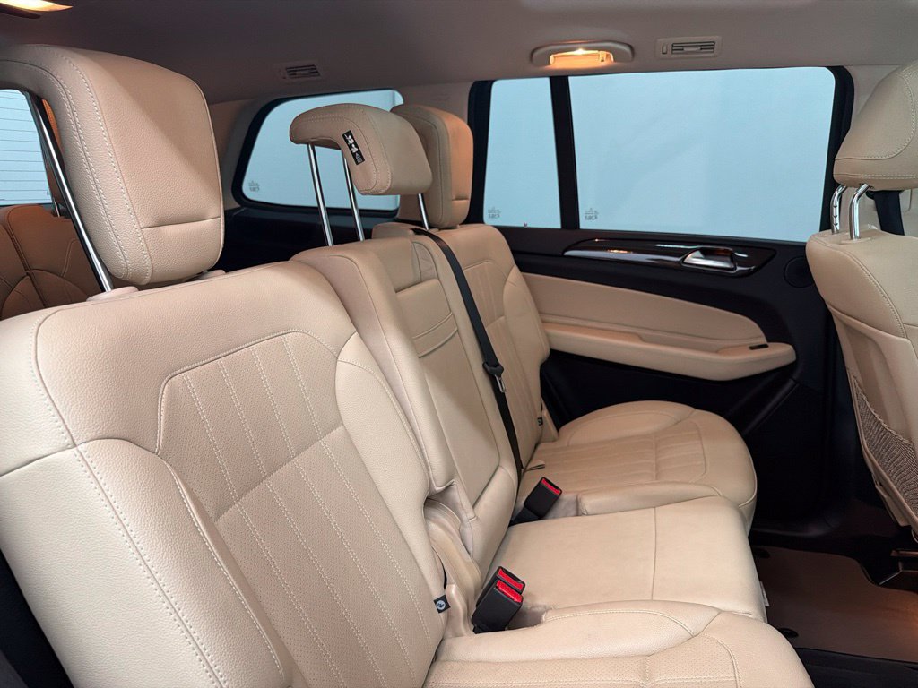 Certified 2019 Mercedes-Benz GLS 450 4MATIC image 32