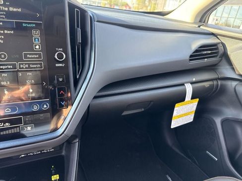 New 2025 Subaru Crosstrek 2.5i Limited w/ Crosstrek Mirror Package AWD/4WD image 13