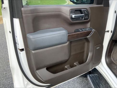 Used 2019 GMC Sierra 1500 Denali w/ Denali Ultimate Package AWD/4WD image 22