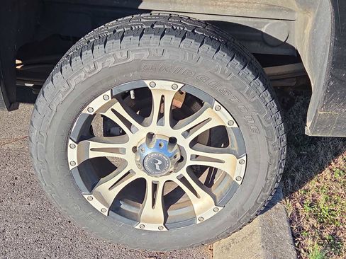 Used 2007 Chevrolet Silverado 1500 LTZ w/ Safety Package image 6