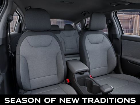 New 2025 Kia K4 LXS image 15