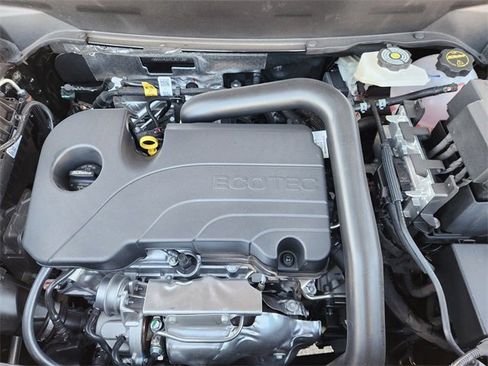New 2026 Chevrolet Equinox LT w/ Convenience Package II image 32