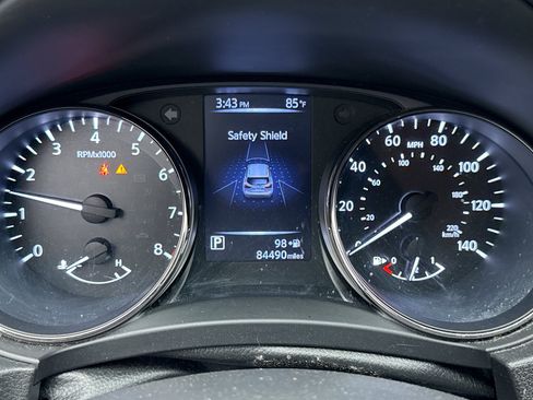 Used 2018 Nissan Rogue Sport S w/ S Appearance Package AWD/4WD image 10