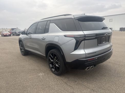 Used 2024 Chevrolet Traverse RS w/ LPO, Floor Liner Package image 3