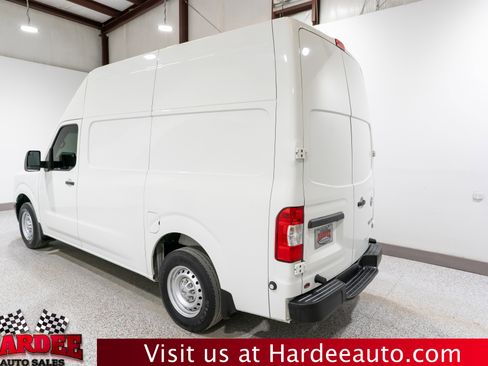 Used 2020 Nissan NV 2500 S image 3