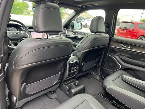 New 2026 Jeep Grand Cherokee L Limited AWD/4WD image 27
