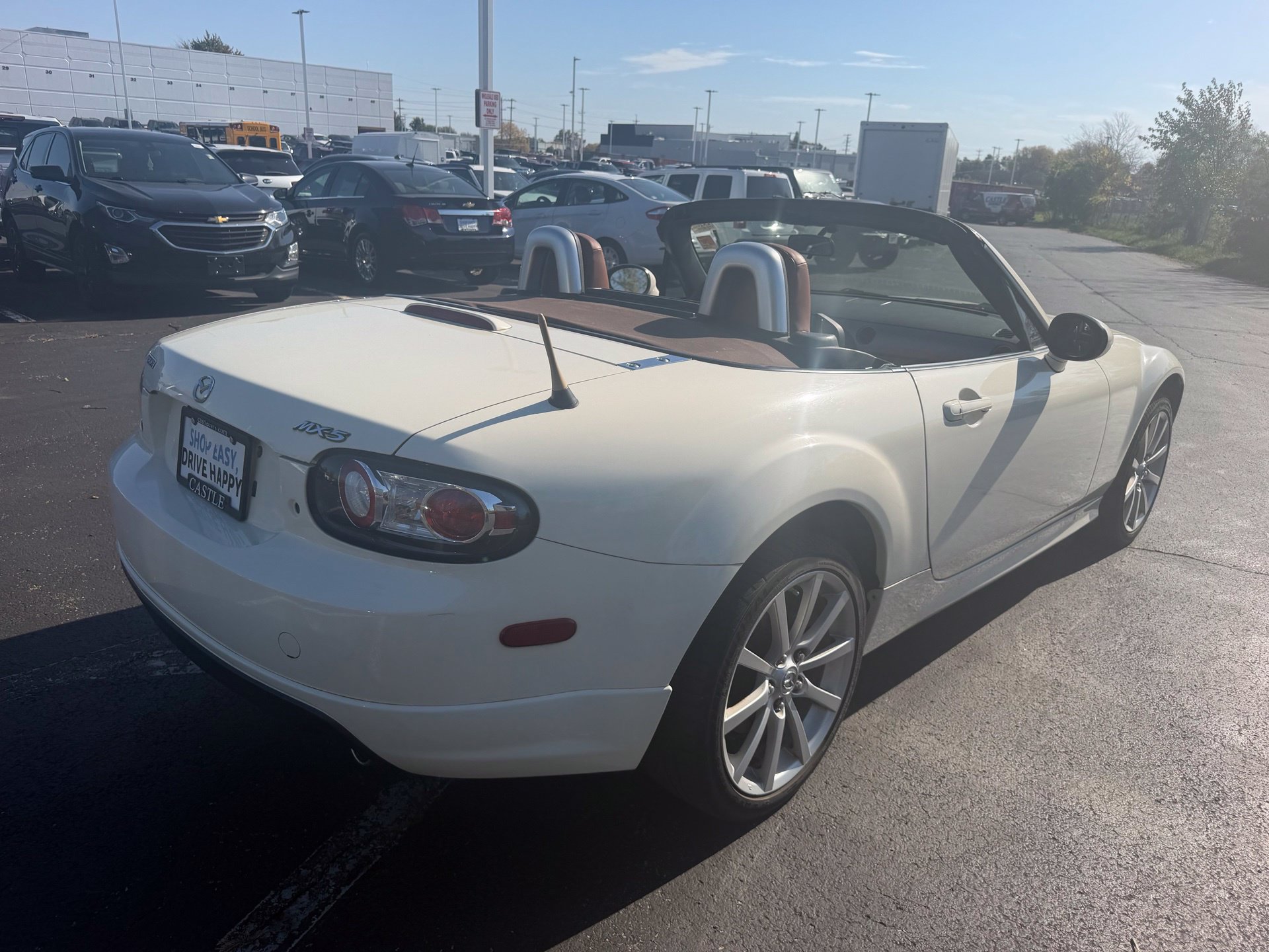 Used 2007 MAZDA MX-5 Miata Grand Touring RWD image 13