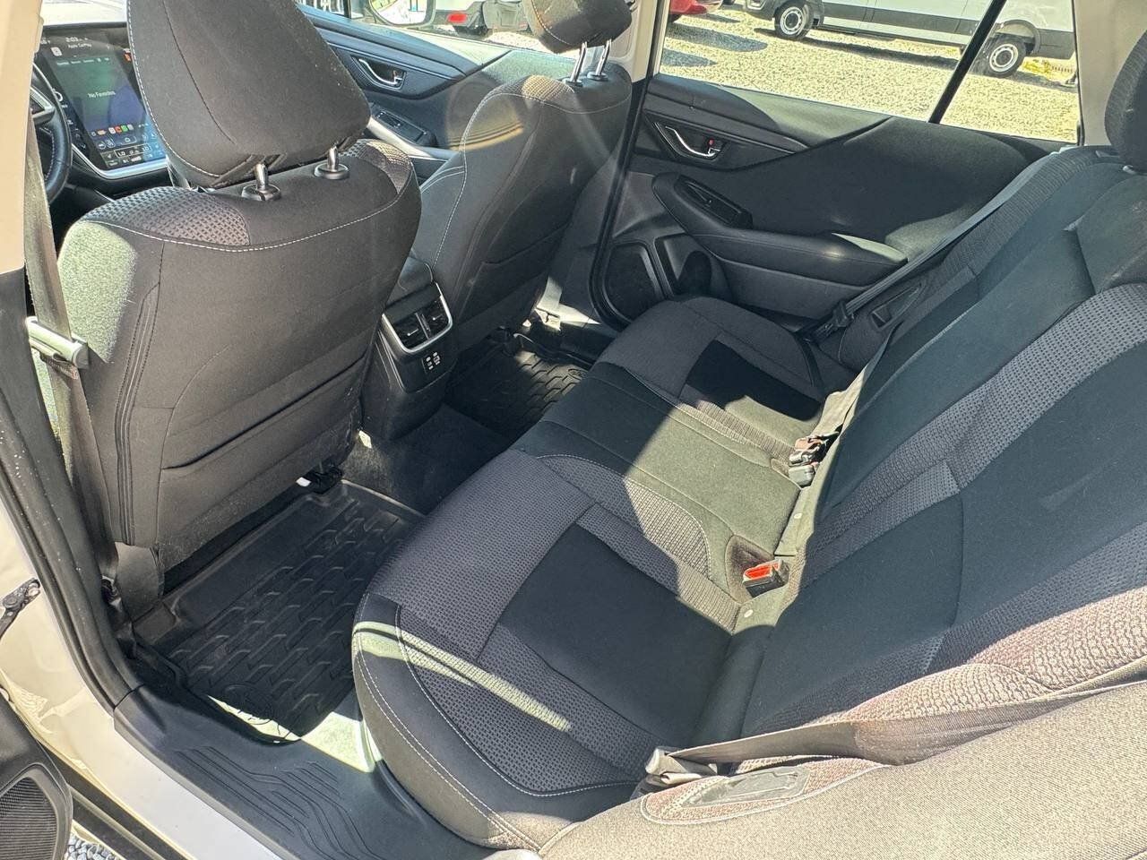 Used 2023 Subaru Outback Premium AWD/4WD image 15
