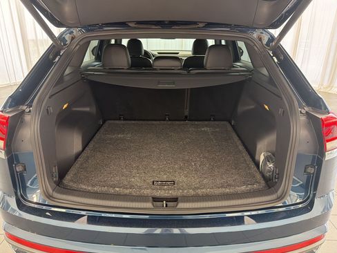 Used 2023 Volkswagen Atlas Cross Sport SE FWD image 24