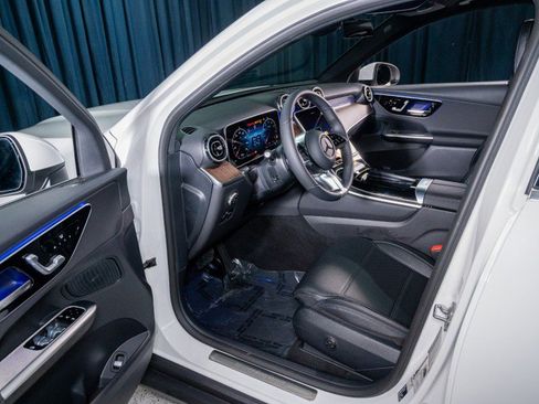 New 2026 Mercedes-Benz GLC 300 image 10