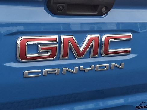 New 2026 GMC Canyon Elevation w/ Convenience Package image 11