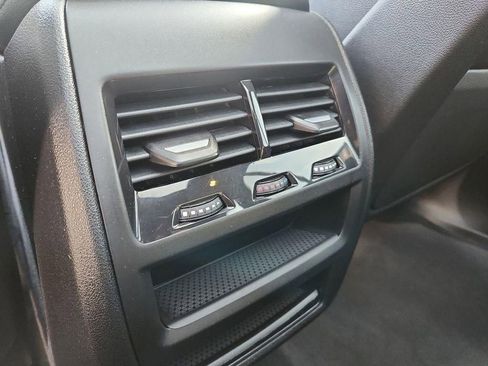 Used 2022 BMW X5 xDrive40i w/ Parking Assistance Package image 11