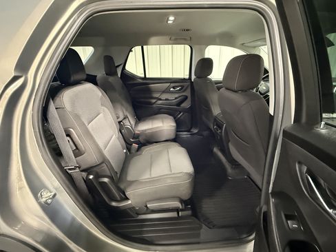 Used 2018 Chevrolet Traverse LT AWD/4WD image 10