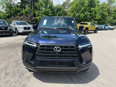 Used 2026 Lexus GX 550 w/ Accessory Package (2T) AWD/4WD image 8