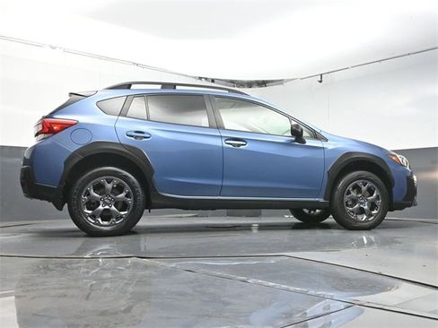 Used 2021 Subaru Crosstrek 2.5i Sport w/ Moonroof Package image 39