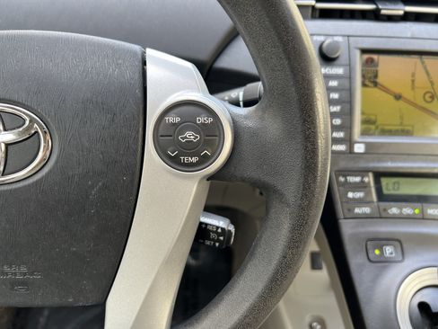 Used 2010 Toyota Prius Two FWD image 27