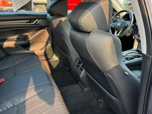 Used 2018 Honda Accord EX-L image 9