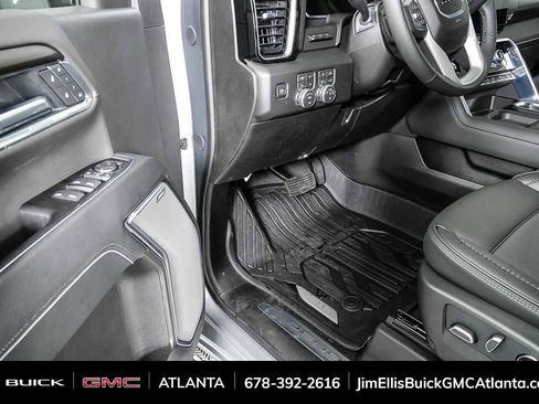 New 2026 GMC Sierra 3500 Denali w/ Denali Reserve Package AWD/4WD image 8