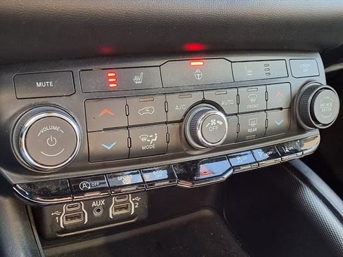 Used 2022 Dodge Durango GT image 8