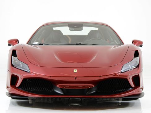 Certified 2023 Ferrari F8 Tributo RWD image 19
