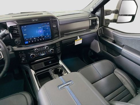 New 2026 Ford F250 Platinum w/ Tremor Off-Road Package AWD/4WD image 26
