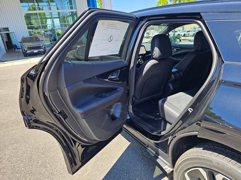 New 2025 Chevrolet Blazer EV RS image 19