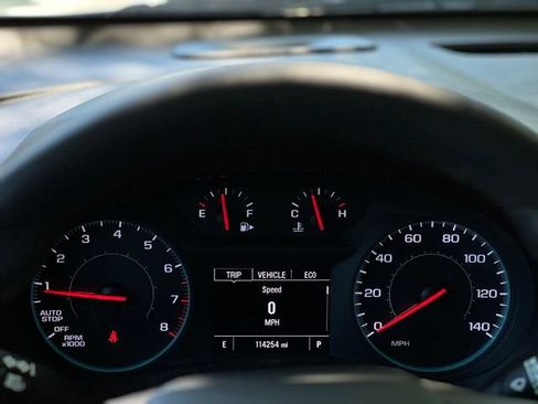 Used 2023 Chevrolet Malibu LT FWD image 35