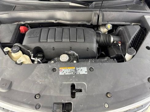 Used 2015 Chevrolet Traverse LT w/ Style and Technology Package FWD image 19