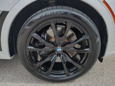 Used 2026 BMW X7 M60i AWD/4WD image 11