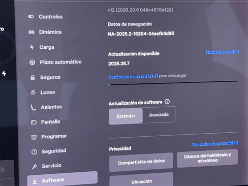 Used 2021 Tesla Model Y Long Range image 28