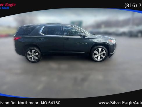Used 2018 Chevrolet Traverse LT FWD image 6