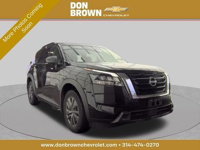 Used 2024 Nissan Pathfinder SV w/ SV Premium Package