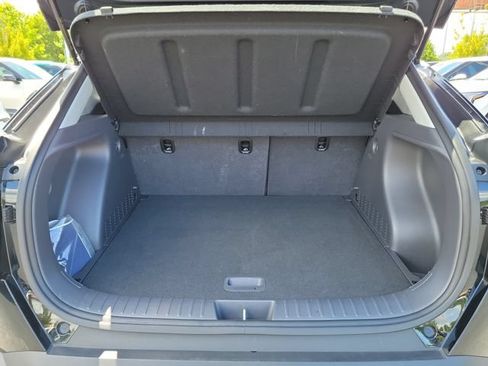 Used 2025 Hyundai Kona SEL FWD image 8