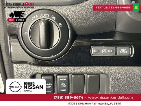 Certified 2024 Nissan Titan SV w/ SV Convenience Package image 22