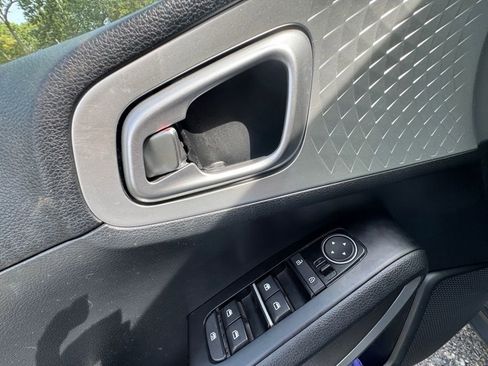 Used 2022 Kia Soul LX w/ Technology Package image 11