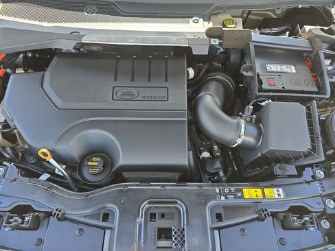 Certified 2025 Land Rover Discovery Sport S AWD/4WD image 31