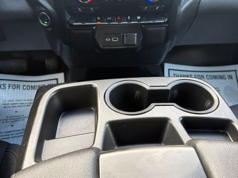 Used 2022 Chevrolet Silverado 1500 LT AWD/4WD image 33