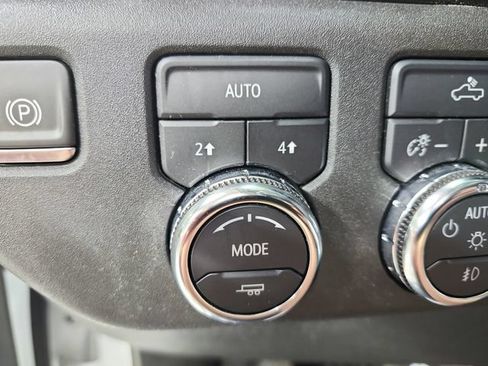 Used 2024 GMC Sierra 1500 Elevation AWD/4WD image 27